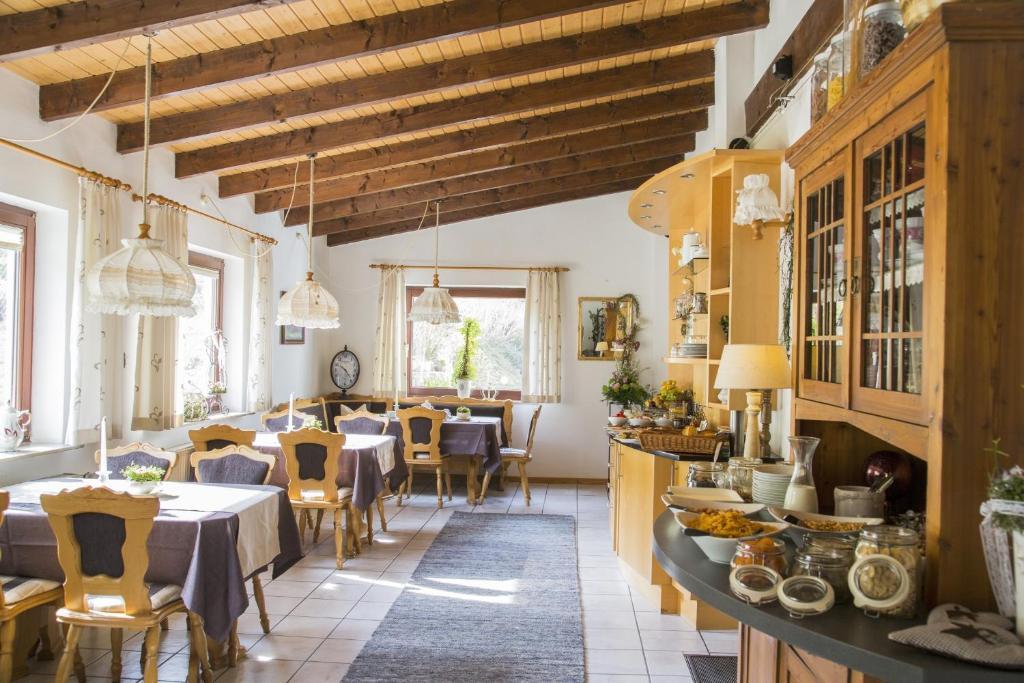 Hotel-Pension-Waldblick Garni Gittersdorf Bagian luar foto